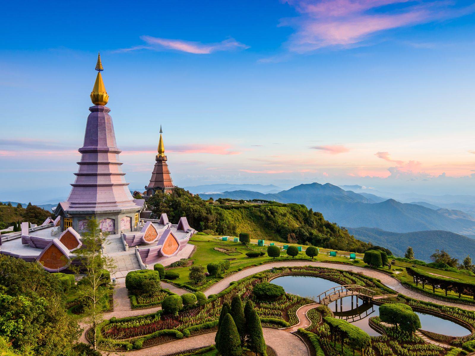 TakeMeTour - See Thailand through the local's eyes